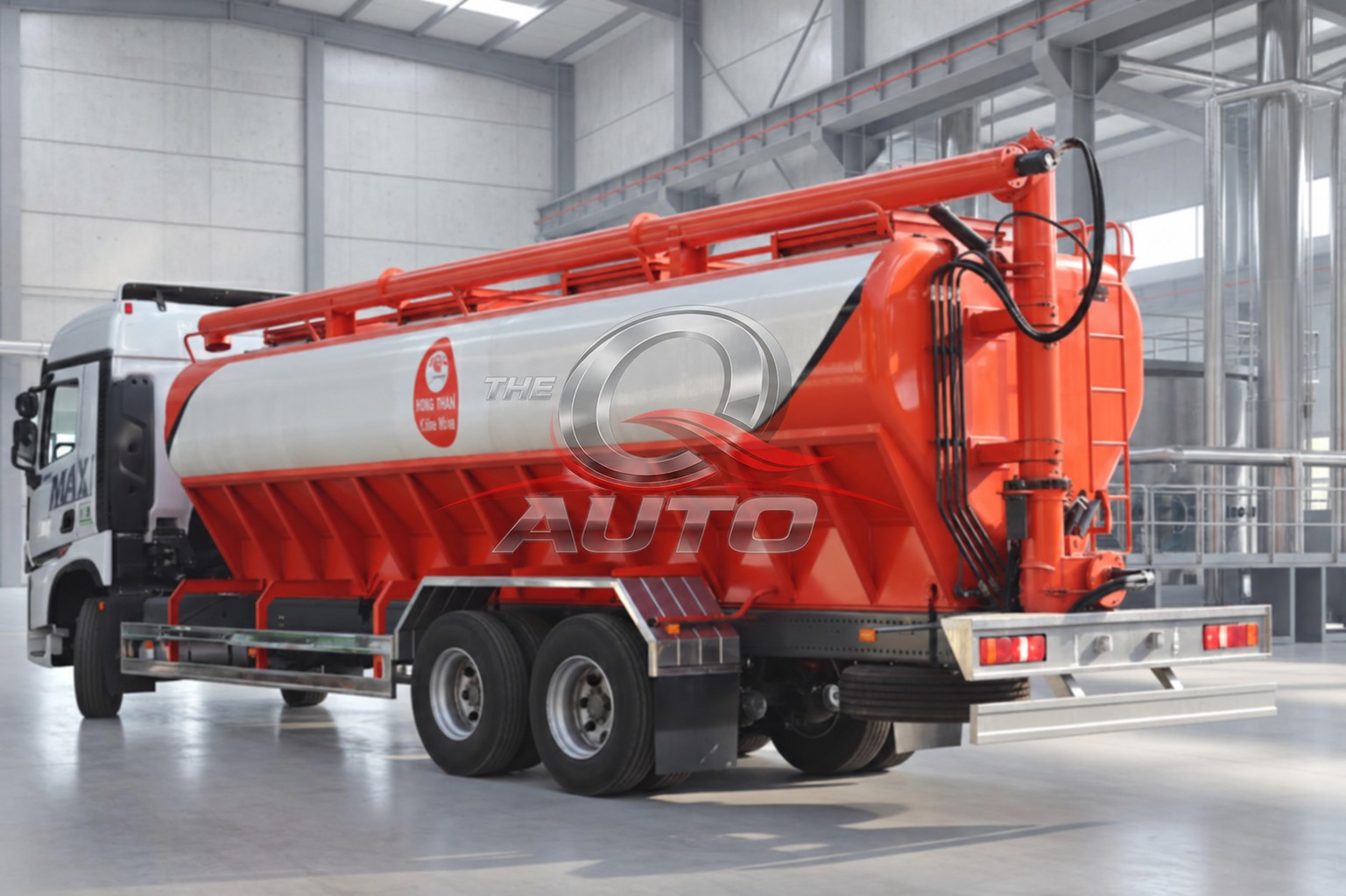 Xe bồn chở thức ăn chăn nuôi góc sau tại xưởng