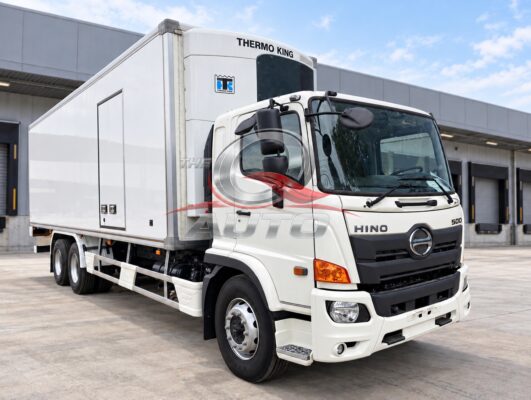 Xe tải Hino thùng đông lạnh đầy đủ cabin và thùng – THE Q AUTO